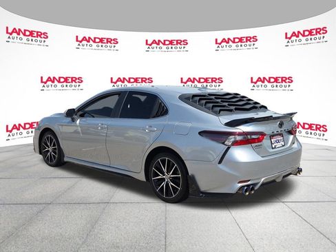 Used 2024 Toyota Camry SE FWD image 5