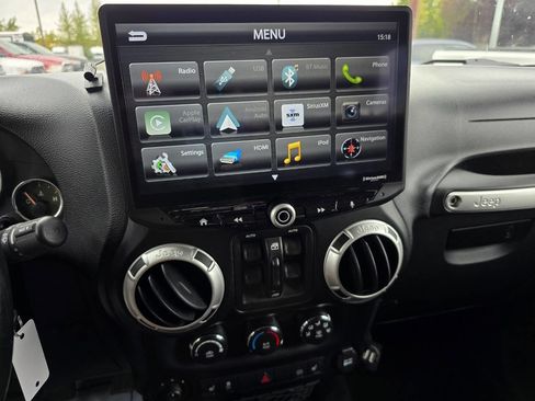 Used 2011 Jeep Wrangler Unlimited 70th Anniversary w/ Connectivity Group image 11