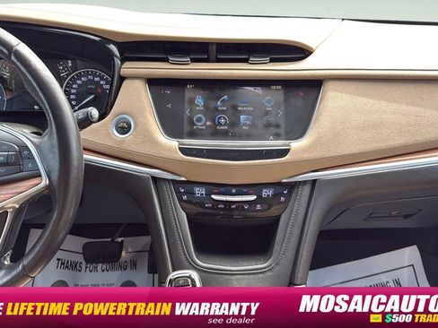 Used 2018 Cadillac XT5 Platinum w/ Driver Assist Package AWD/4WD image 15
