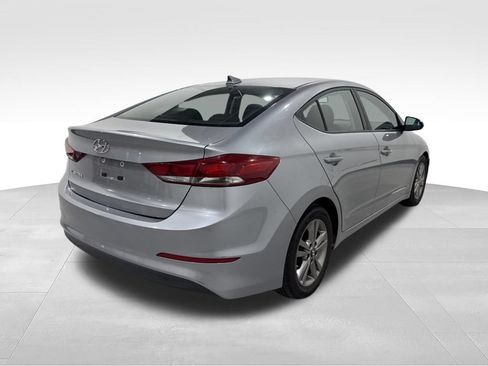 Used 2017 Hyundai Elantra Value Edition w/ Cargo Package FWD image 10