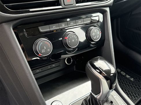 New 2026 Volkswagen Taos S image 22