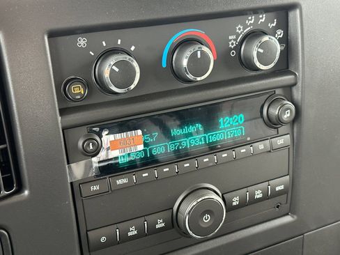 New 2025 GMC Savana 3500 w/ Driver Convenience Package RWD image 17