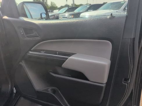 Used 2021 Chevrolet Colorado W/T w/ Custom Special Edition AWD/4WD image 36
