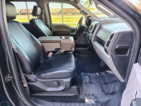 Used 2015 Ford F150 XLT AWD/4WD image 20