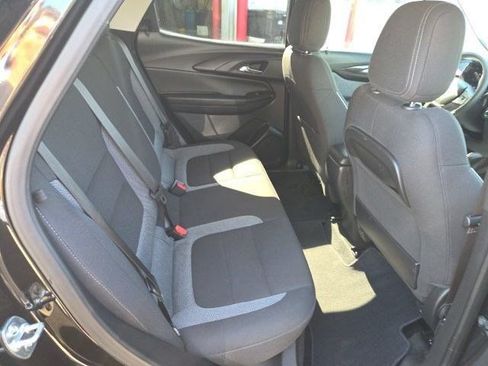 Used 2025 Chevrolet TrailBlazer LT FWD image 39