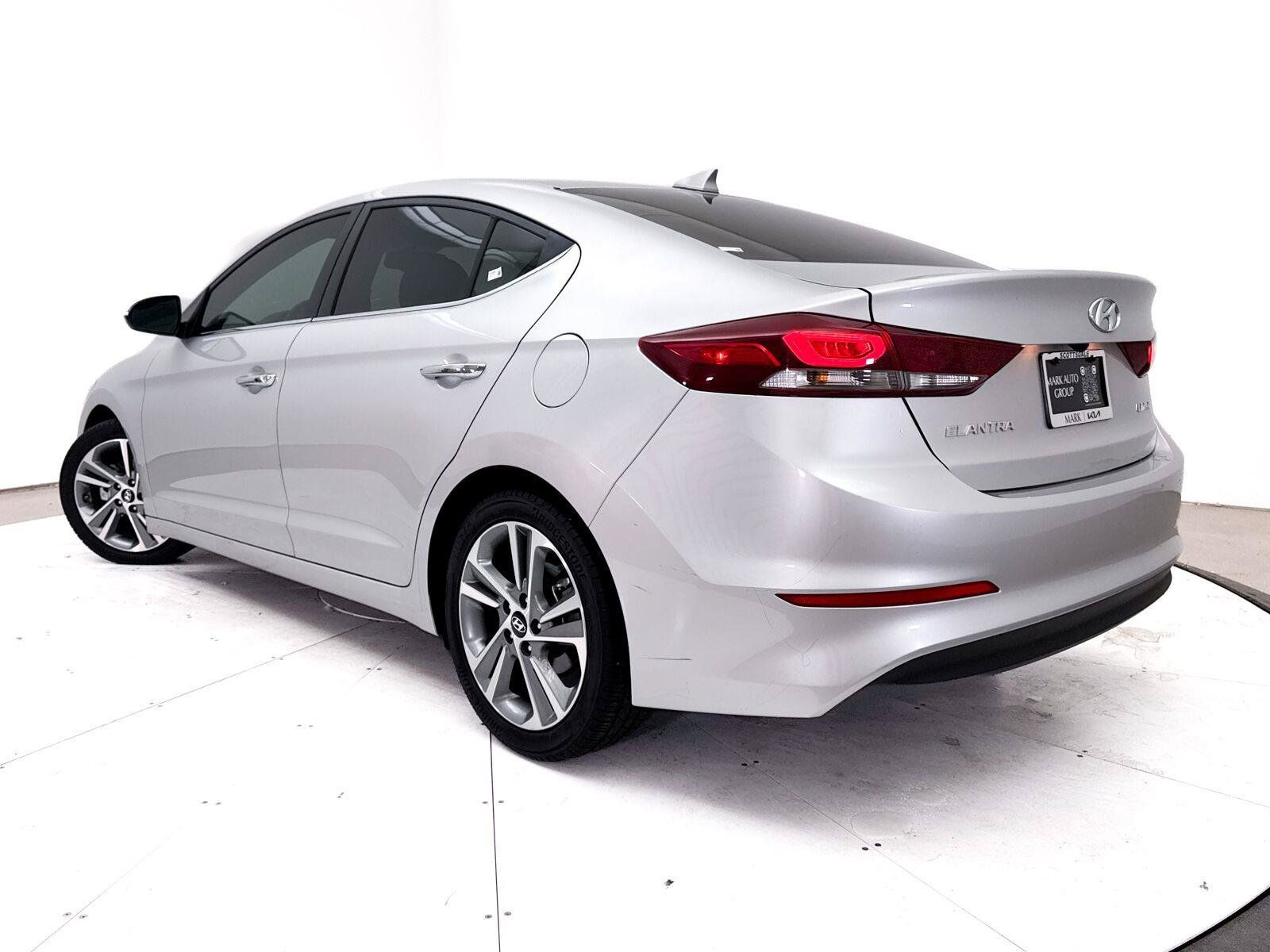 Used 2017 Hyundai Elantra Limited FWD image 2
