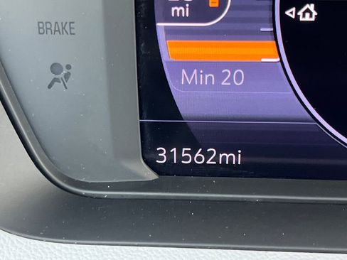 Used 2023 Chevrolet Bolt EUV Premier w/ Sun & Sound Package image 25