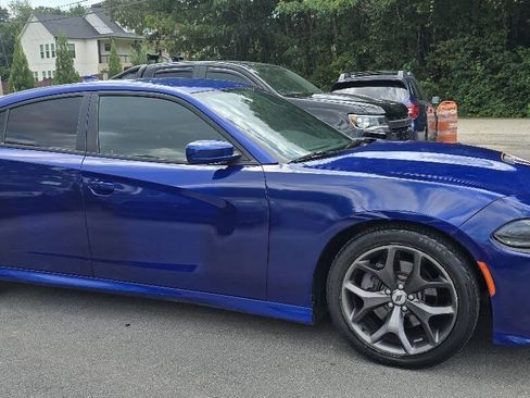 Used 2019 Dodge Charger GT RWD image 4