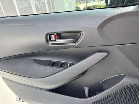 Used 2023 Toyota Corolla LE w/ LE Convenience Package FWD image 40