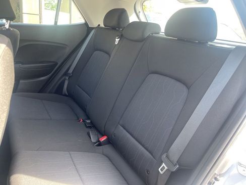 Certified 2023 Hyundai Venue SE w/ Cargo Package FWD image 27