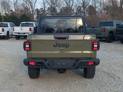 New 2026 Jeep Gladiator Willys AWD/4WD image 4