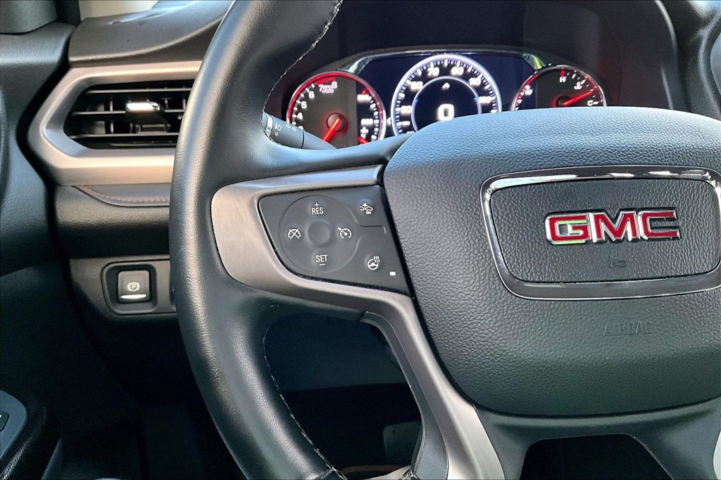 Used 2023 GMC Acadia AT4 w/ Technology Package AWD/4WD image 12