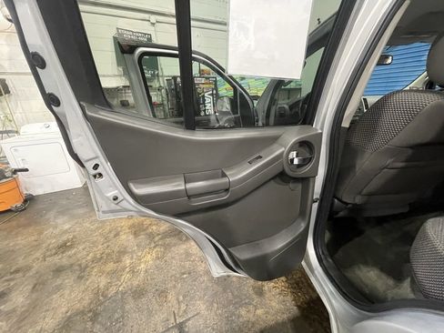 Used 2011 Nissan Xterra PRO-4X w/ Protection Pkg image 21