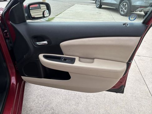 Used 2013 Chrysler 200 LX FWD image 16