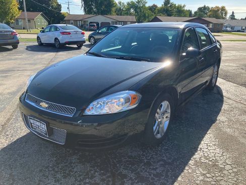 Used 2015 Chevrolet Impala LT w/ LT Sunroof Package image 7