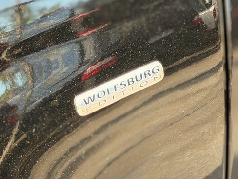 Used 2010 Volkswagen Jetta Wolfsburg Edition FWD image 8