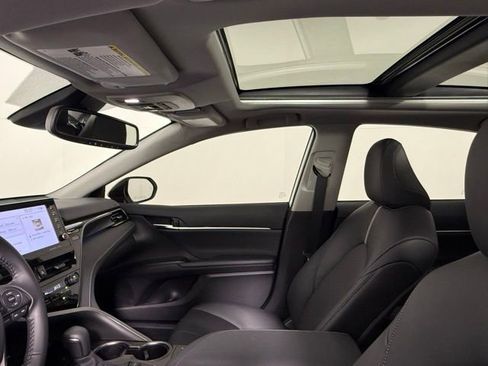 Used 2024 Toyota Camry XSE image 32