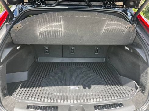 Used 2023 Cadillac XT4 Premium Luxury w/ Technology Package FWD image 6