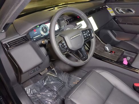 New 2026 Land Rover Range Rover Velar Dynamic SE AWD/4WD image 16