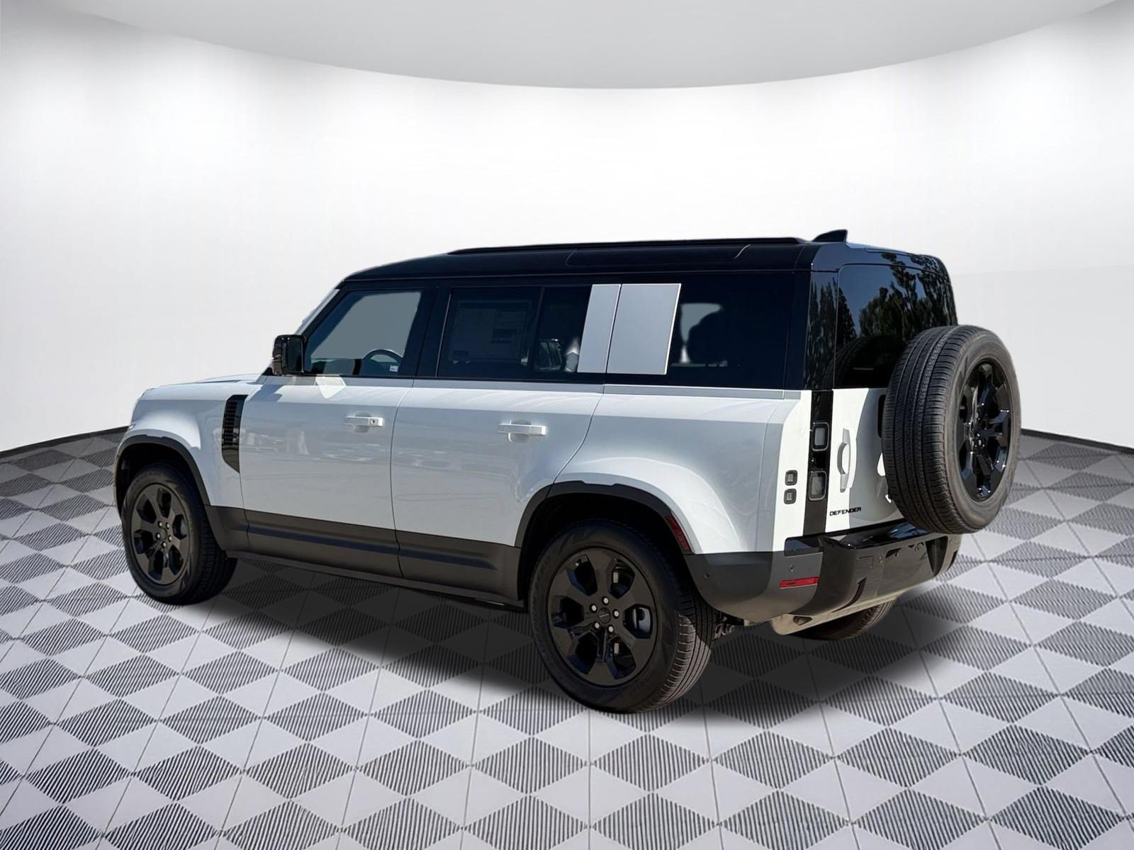 New 2026 Land Rover Defender 110 S AWD/4WD image 3