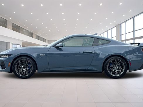 Used 2025 Ford Mustang GT Premium w/ GT Performance Package RWD image 7