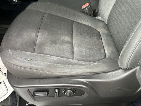 Used 2022 Chevrolet Silverado 2500 LT w/ Convenience Package image 12