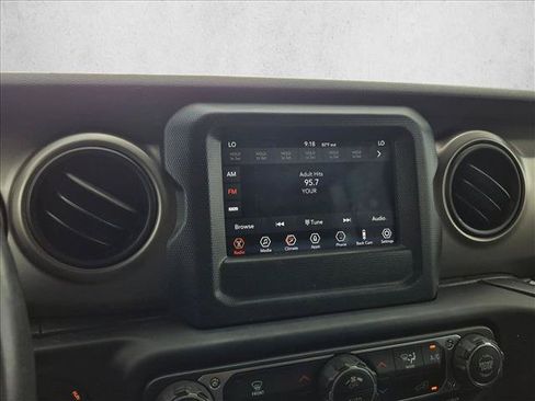Used 2018 Jeep Wrangler Unlimited Sport S AWD/4WD image 11