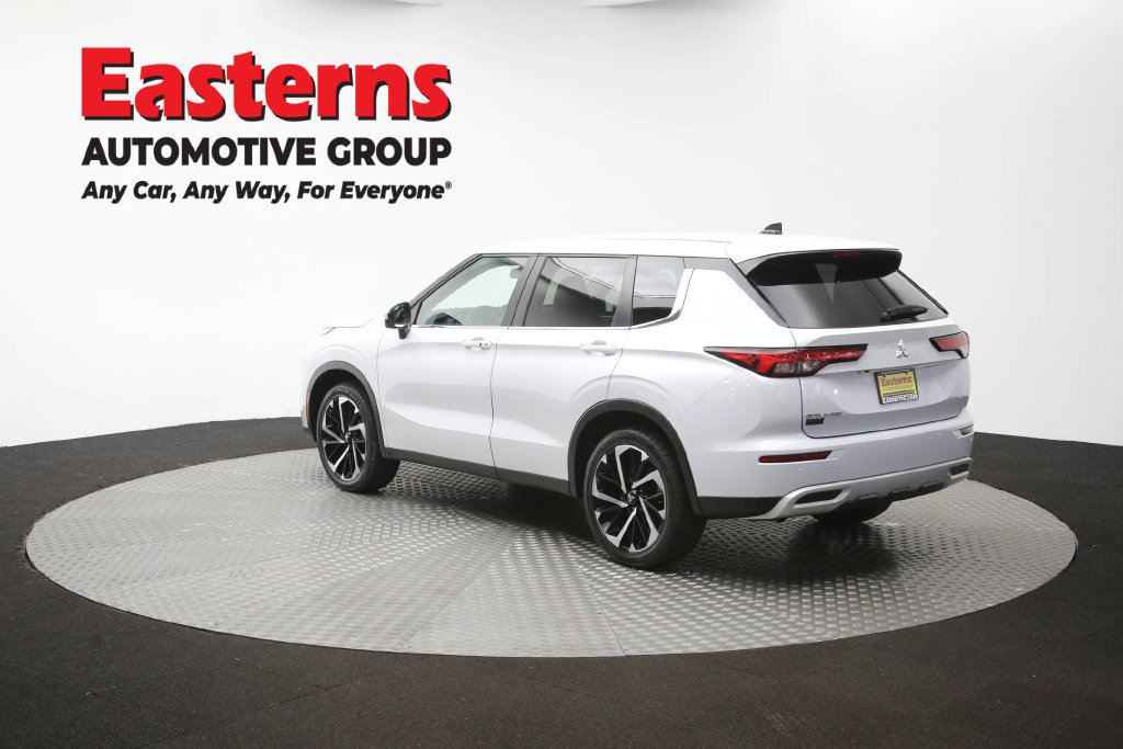 Used 2024 Mitsubishi Outlander SE AWD/4WD image 66
