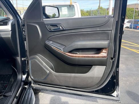 Used 2019 Chevrolet Tahoe 4WD w/ Max Trailering Package image 23