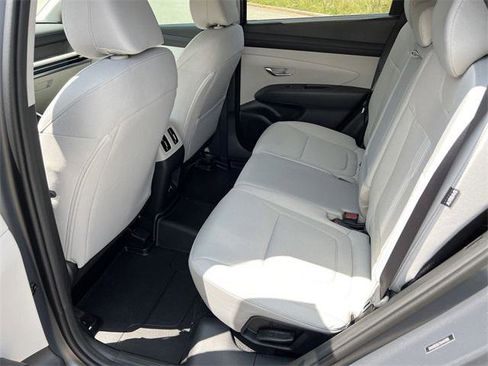 New 2025 Hyundai Tucson SEL image 12