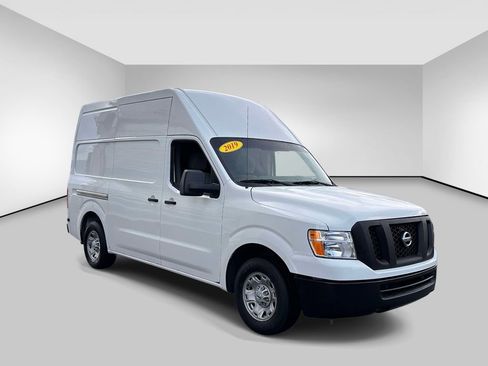 Used 2019 Nissan NV 2500 SV RWD image 7