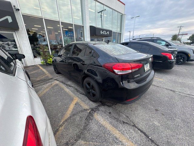 Used 2018 Kia Forte LX w/ LX Popular Package FWD image 7