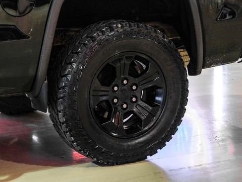 Used 2018 GMC Sierra 1500 SLT w/ All Terrain X Package image 50