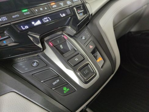 Used 2018 Honda Odyssey EX-L image 27