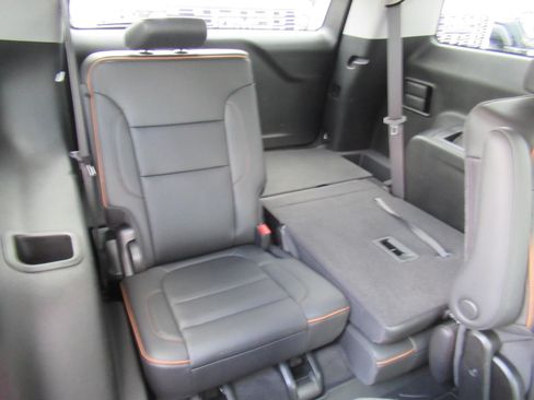 Used 2023 GMC Acadia AT4 w/ Technology Package AWD/4WD image 34