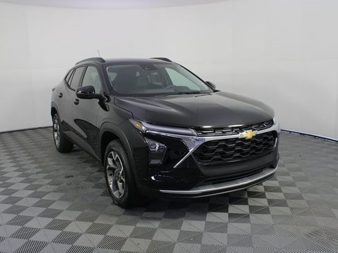 New 2026 Chevrolet Trax LT image 25