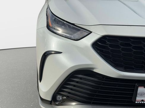 Used 2023 Toyota Highlander XSE image 7