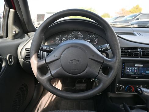 Used 2005 Chevrolet Cavalier Sedan w/ Preferred Equipment Group FWD image 10