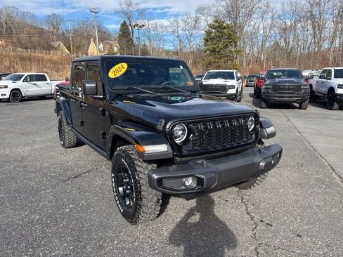 Used 2024 Jeep Gladiator Sport image 6