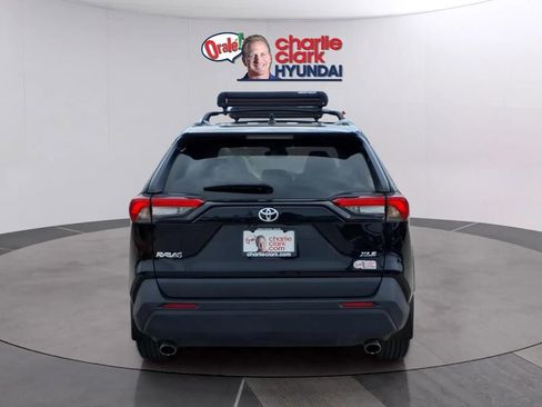 Used 2024 Toyota RAV4 XLE Premium FWD image 4