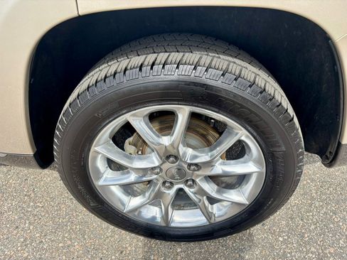 Used 2014 Jeep Grand Cherokee Summit image 36