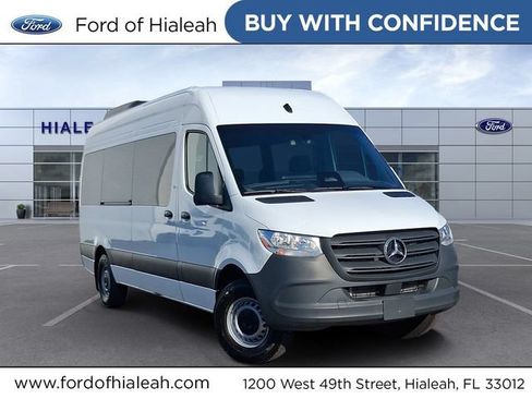 Used 2025 Mercedes-Benz Sprinter 2500 image 1