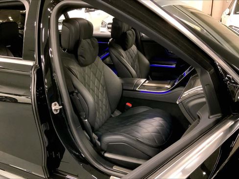 Used 2025 Mercedes-Benz S 500 S 500 image 9