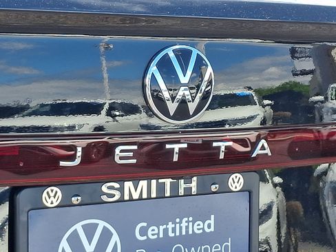 Certified 2025 Volkswagen Jetta Sport FWD image 30