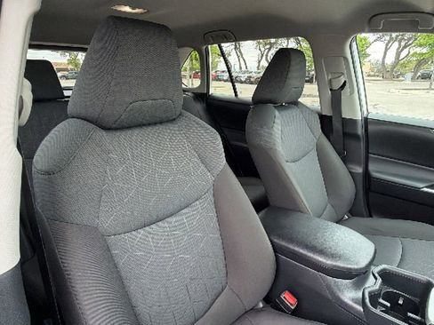 Certified 2025 Toyota RAV4 XLE image 39