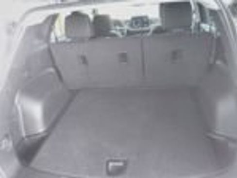 Used 2025 Chevrolet Blazer LT FWD image 7