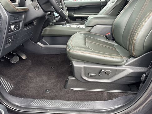 Used 2022 Ford Expedition Timberline image 13