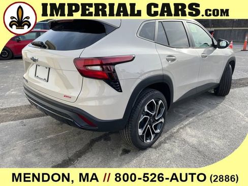 New 2026 Chevrolet Trax RS w/ Sunroof Package image 15