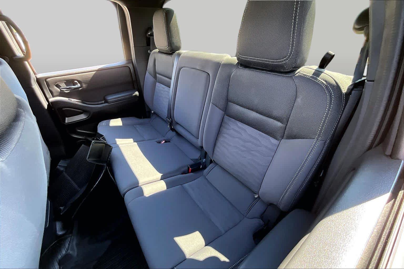 Used 2023 Nissan Frontier SV w/ Midnight Edition Package RWD image 19