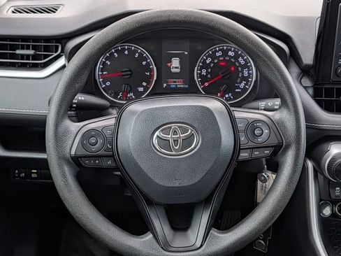 Used 2022 Toyota RAV4 LE AWD/4WD image 13
